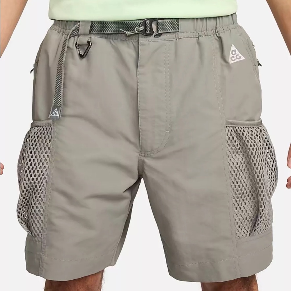 Men’s Nike ACG Snowgrass Cargo Trail Shorts Dark Stucco Green DV9405-053 NEW